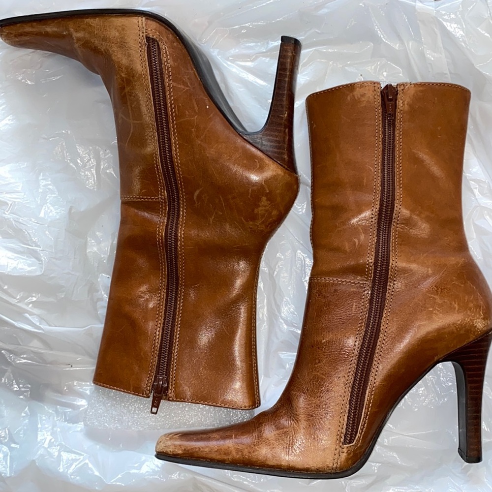 Joesie 
Leather
7B
317
